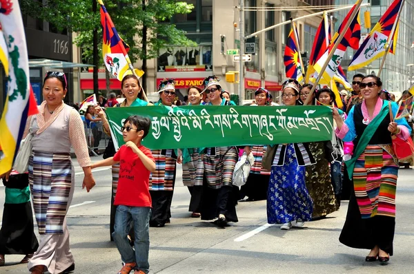 NYC: Tibet yürüyüşçülerin göçmenler Parade — Stok fotoğraf