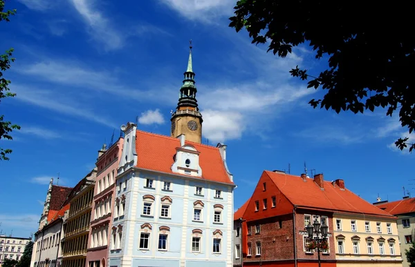 Brzeg, Polen: ratusz plein — Stockfoto