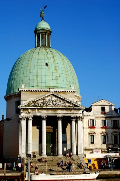 Венеция, Италия: Chiesa di San Piccolo — стоковое фото