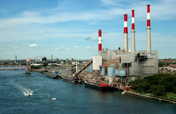 NYC: Keyspan Power Plant — Stock Photo, Image