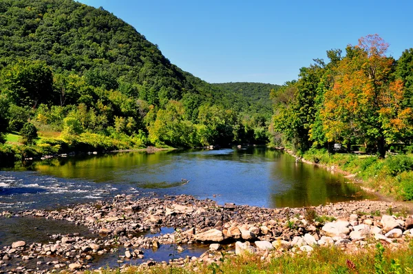 West Cornwall, CT: Vista Housatônica do Rio — Fotografia de Stock