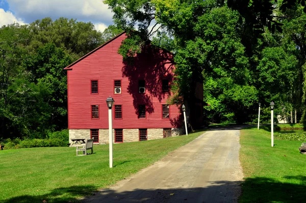 New Lebanon, NY: Shaker Village Tannery — Stock Photo, Image