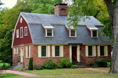 Deerfield, ma: 18. yy colonial ev
