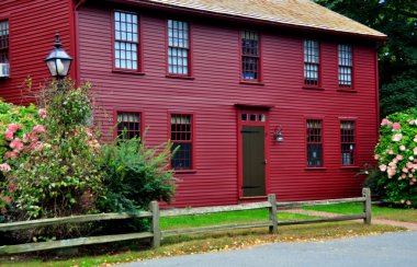 Deerfield, ma: 18. yy colonial ev