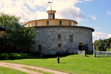 Hancock, ma: 1826 yuvarlak taş ahır shaker Köyü