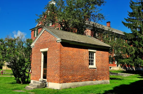 Hancock MA: 1830 Casa de los Hermanos en Shaker Village — Foto de Stock