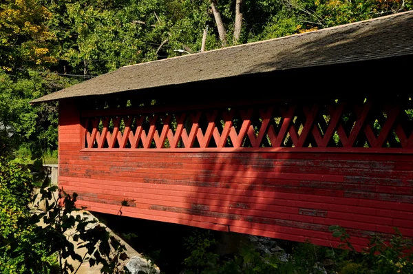 Bennington, Vt: 1840 Henry omfattas Bridge — Stockfoto