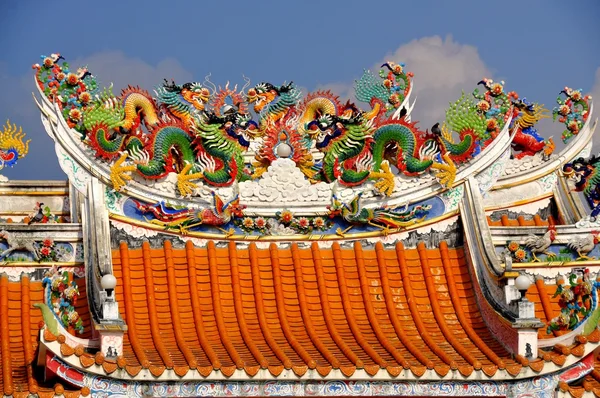 Kanchanaburi, Tailândia: Templo chinês de Kwan de Miao — Fotografia de Stock