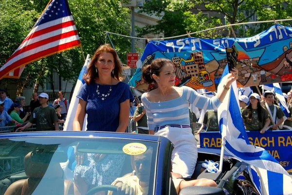 イスラエル共和国パレードへのニューヨーク: 敬礼 — ストック写真
