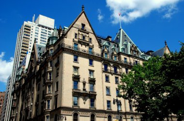 NYC: The Dakota Apartments clipart