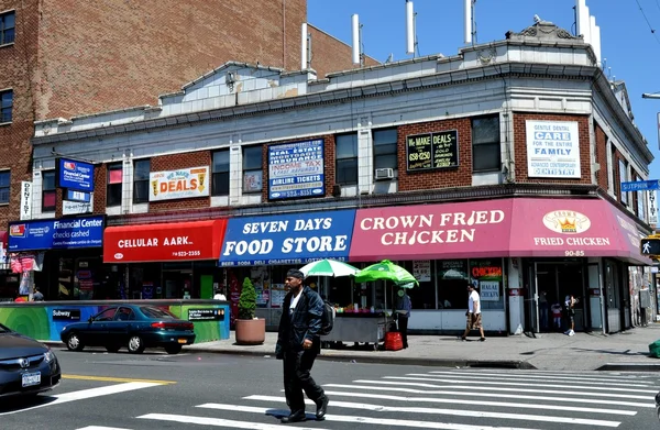 Queens, NY: Магазины на авеню Фефена — стоковое фото