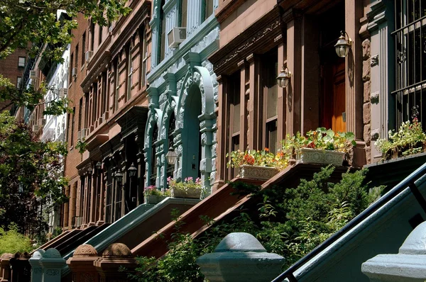 NYC: Rij van West Side Brownstones — Stockfoto