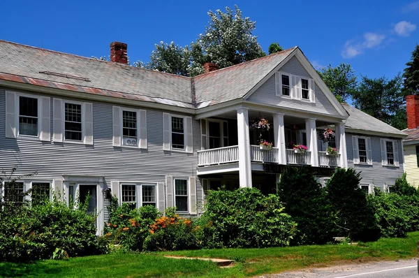 Fitzwilliam, NH:  Apartment Building — Stock Photo, Image