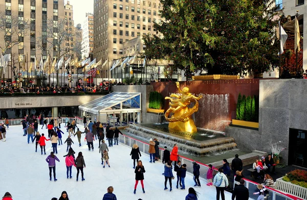 Nowy Jork: Rockefeller Center lodowisko — Zdjęcie stockowe