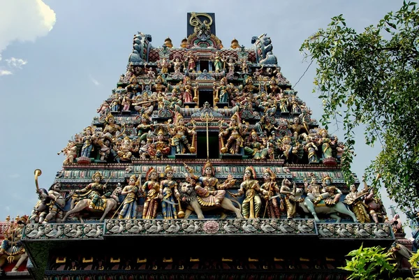 Singapura: Templo hindu em Little India — Fotografia de Stock