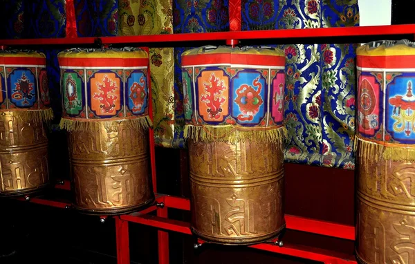 Xindu, China: Tibetan Prayer Wheels — Stock Photo, Image
