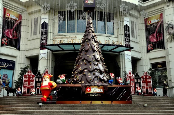 Bangkok, Thailandia: Decorazioni natalizie al centro commerciale — Foto Stock