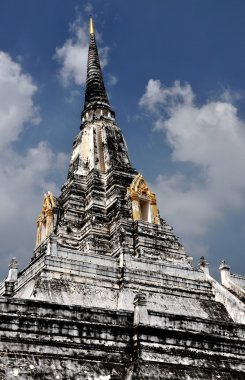 Ayutthaya, Tayland: Altın Dağı Wat Phu Khao tanga