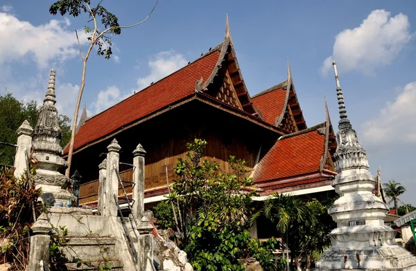 Ayutthaya, Tailandia: Edificios monásticos en Thai Wat — Foto de Stock