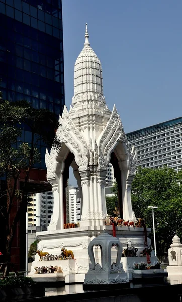 Bangkok, Tajlandia: Ganesha sanktuarium w Isetan — Zdjęcie stockowe