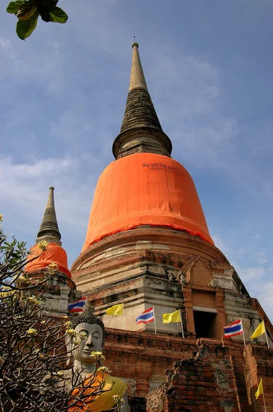 Ayutthaya, Thaiföld: Wat Yai Chai Mongkon,-Chedis — Stock Fotó