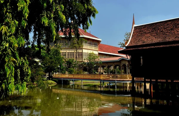 Bangkok, Thailand: Vivanmek Mansion at Dusit Royal Palace — Stock Photo, Image