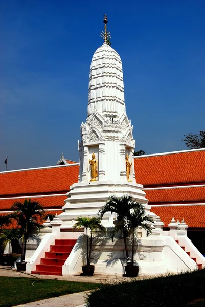 Bangkok, Thailand: Prang im Wat Mahthat — Stockfoto