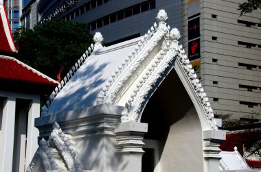 Bangkok, Tayland: Giriş kapısında Wat Pathum Wanaram
