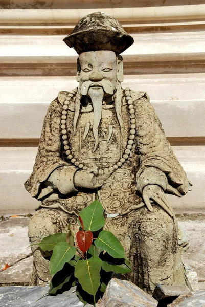 Bangkok, Tailândia: Estátua chinesa de pedra no templo tailandês — Fotografia de Stock