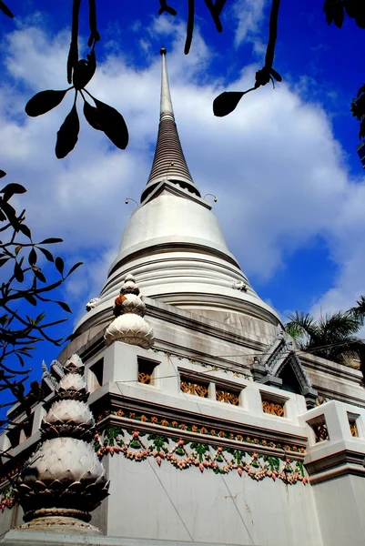 Bangkok, Tajlandia: Wat Pathum Wanaram Chedi — Zdjęcie stockowe