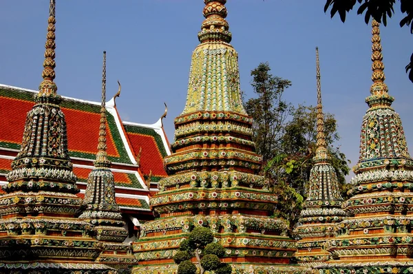 Bangkok, Thailand: Chedis am Wat Pho — Stockfoto
