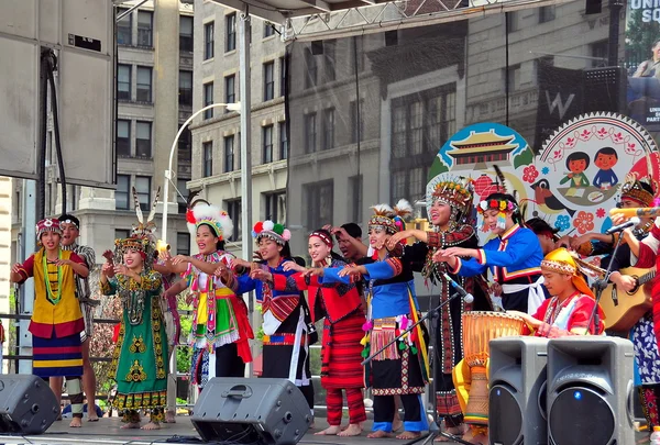 NYC: Тайваньские фестивальные исполнители — стоковое фото