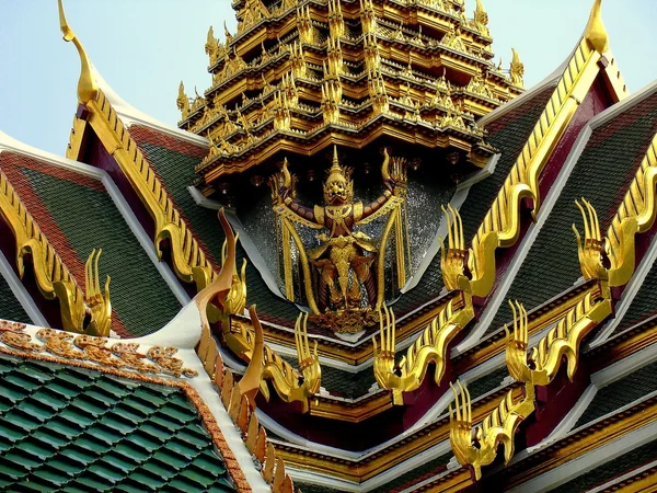 Bangkok, Tailândia: Detalhe do telhado do edifício do Palácio Real — Fotografia de Stock