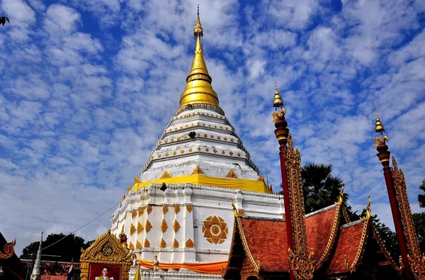 Chiang Mai, Tailândia: Wat Chang Yuen Chedi — Fotografia de Stock