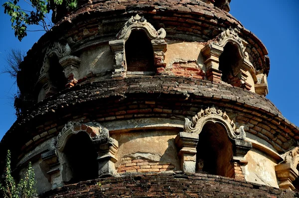 ChiangMai, Tailândia: Wat Muen Ngen Kong Ruins — Fotografia de Stock