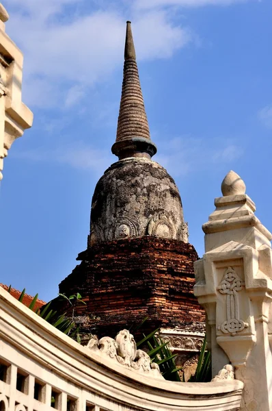 Chiang Mai, Thailand: Wat Lok Molee Chedi — ストック写真