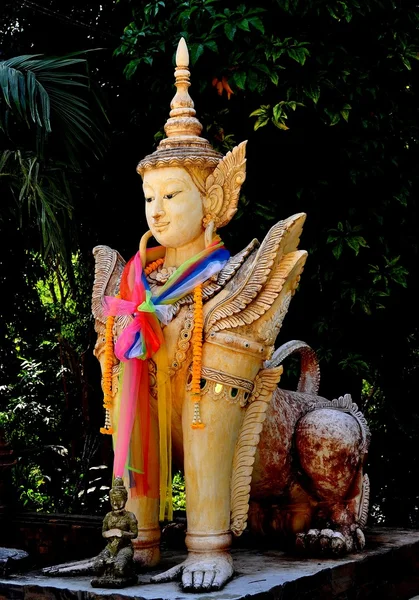 Chiang Mai, Tailândia: Estátua Religiosa de Wat Palad — Fotografia de Stock