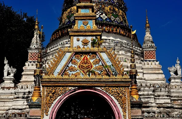 Chiang Mai, Thailand: Wat Saen Feng Gateway — Stock Fotó