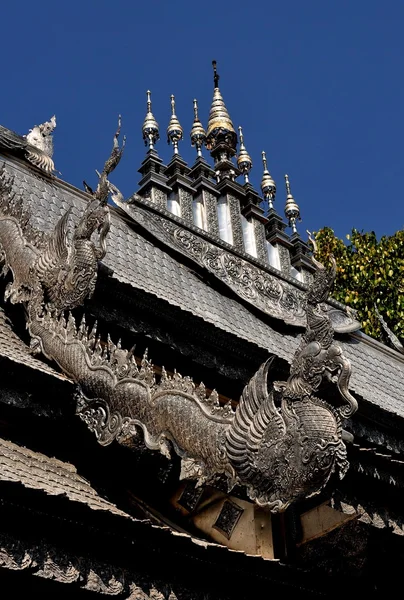 Chiang Mai, Tailandia: Wat Sri Suphan Vihan Hall — Foto de Stock