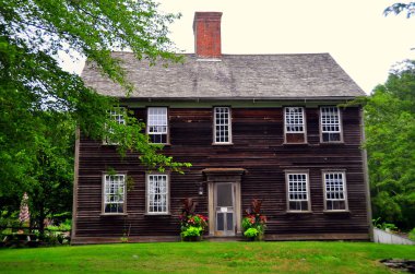 Jamestown, RI: 1796 Watson Farmhouse