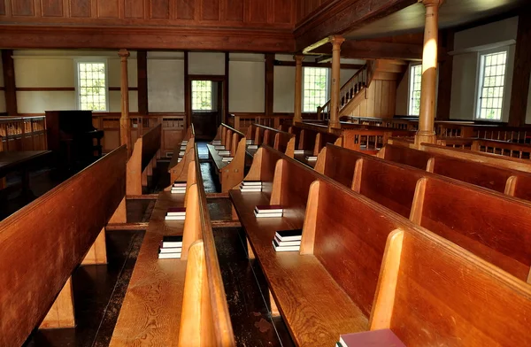 West Barnstable, MA: 1717 Meeting House Interior — 图库照片