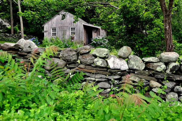 Jamestown, Stone Wall at Watson Farm — Stock Photo, Image