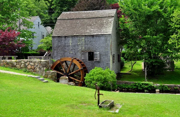 Sandwich, MA: 1637 Dexter's Grist Mill — Stock Photo, Image