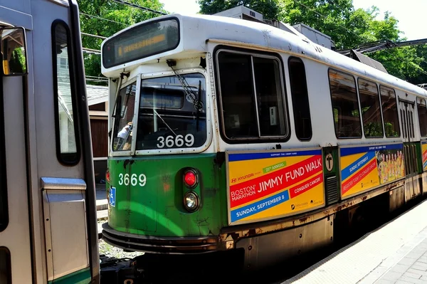 Newton, MA: T Line Subway Train — 图库照片