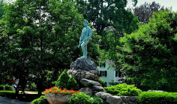 Lexington, MA: Estatua del Capitán Parker — Foto de Stock