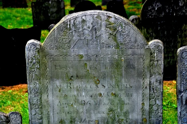 Boston, MA: Dance of Death Tombstone — Stock Photo, Image