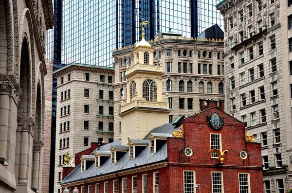 Boston, MA : 1713 Old State House — Photo