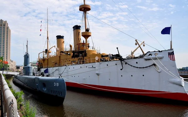 Philadelphia, PA: Becuna and Olympia Ships — Zdjęcie stockowe