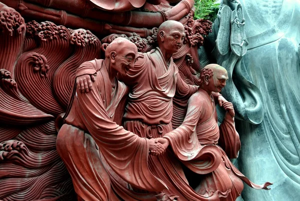 Mianyang, China: Figuras del templo Sheng Shui Terra Cotta —  Fotos de Stock