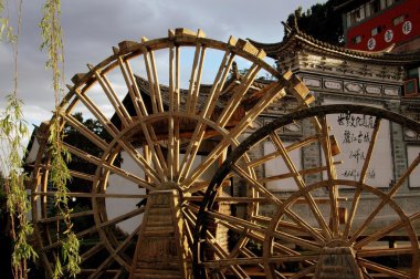 Lijiang,China: Wooden Water Wheel